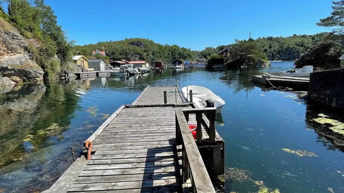 Onglavika Cabin | Hytte ved Sjøen med Egen Brygge - 20 min fra Bergen Sentrum