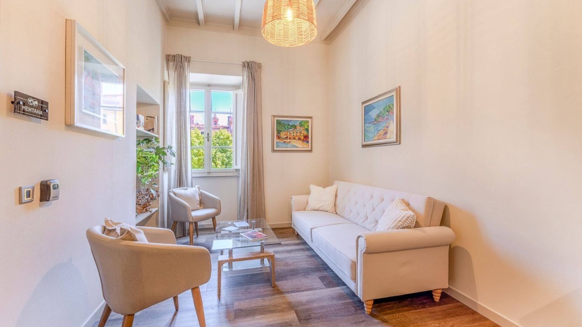 Portoferraio Old Town Apartment | I DUE MONDI ROOMS - CAMERA MENTANA