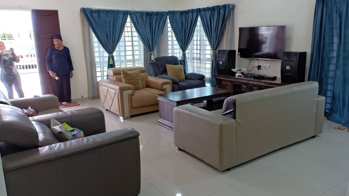 Port Dickson House | I GREAT OFFICE OR FAMILY RETREAT FOR 15 PEOPLE