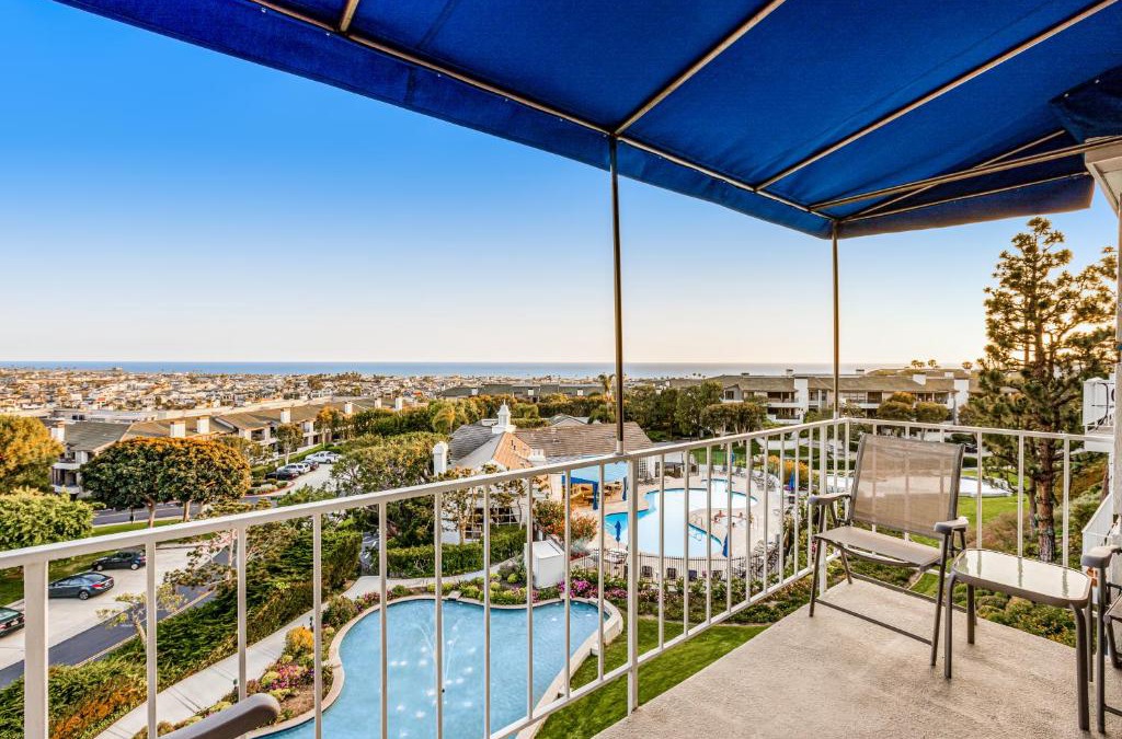 Santa Ana Heights Apartment | I Only Have Eyes for You