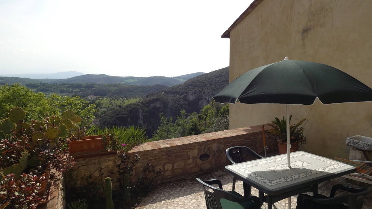 Amelia House | I run away to Umbria, Bellavista