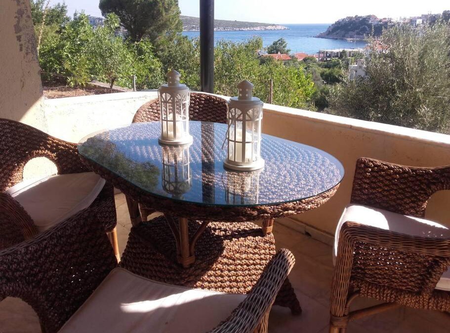 Karaburun House | İzmir Karaburun'da Yazlık Ev Fırsatı