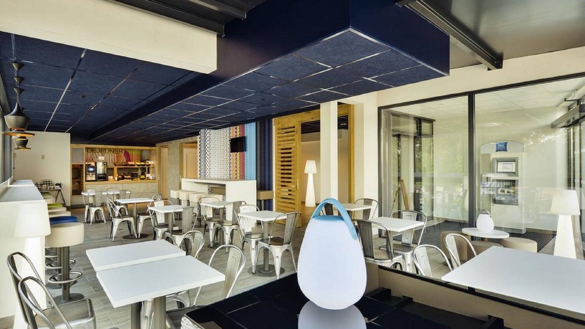 Chaintre Hotel | ibis budget Mâcon Crêches