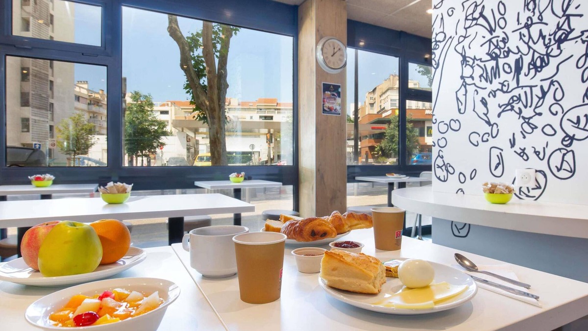 Blancarde Hotel | ibis budget Marseille Timone