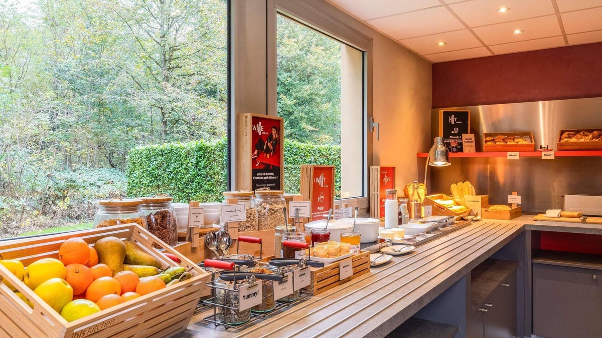 Jouy-en-Josas Hotel | Ibis Jouy en Josas Velizy