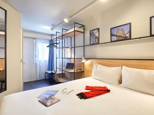 Lorient Hotel | ibis Lorient Centre Gare