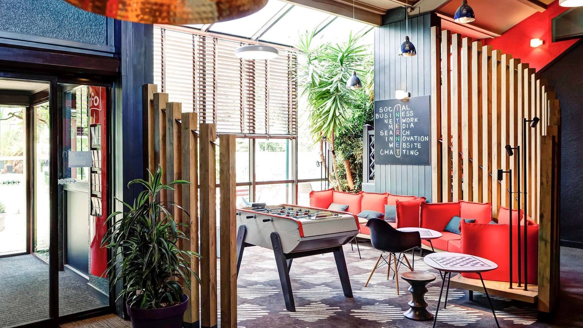 Dardilly Hotel | ibis Lyon Nord