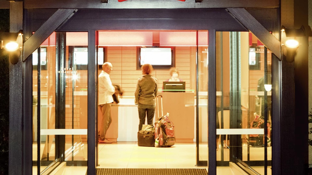 Senlis Hotel | ibis Senlis