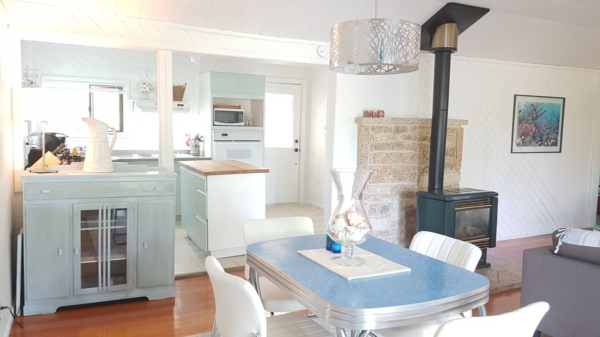 Sandy Hook House | Ice Fishing Mecca Gimli & Area Year Round Home w Fireplace & Heated Tile Floors