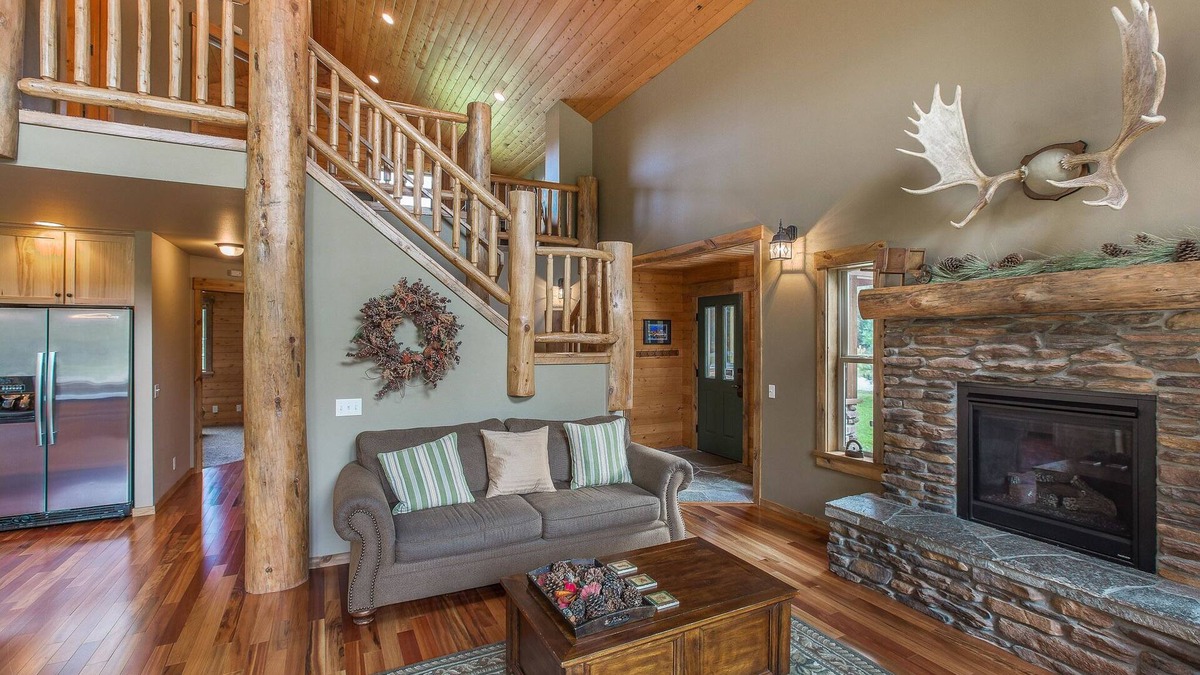 Leavenworth Cabin | Icicle Creek Lodge 2 Minutes to Downtown Leavenworthn3 bedrooms 3 baths
