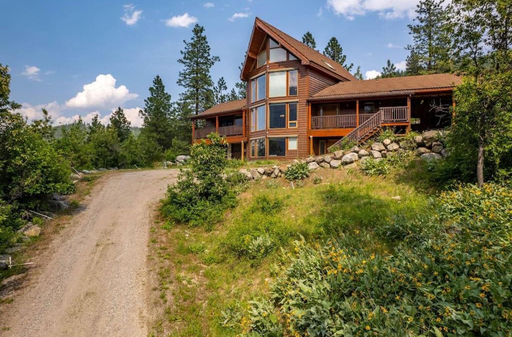 Leavenworth House | Icicle View