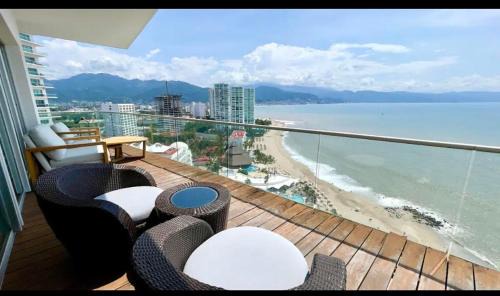 North Hotel Zone Apartment | Icon Vallarta