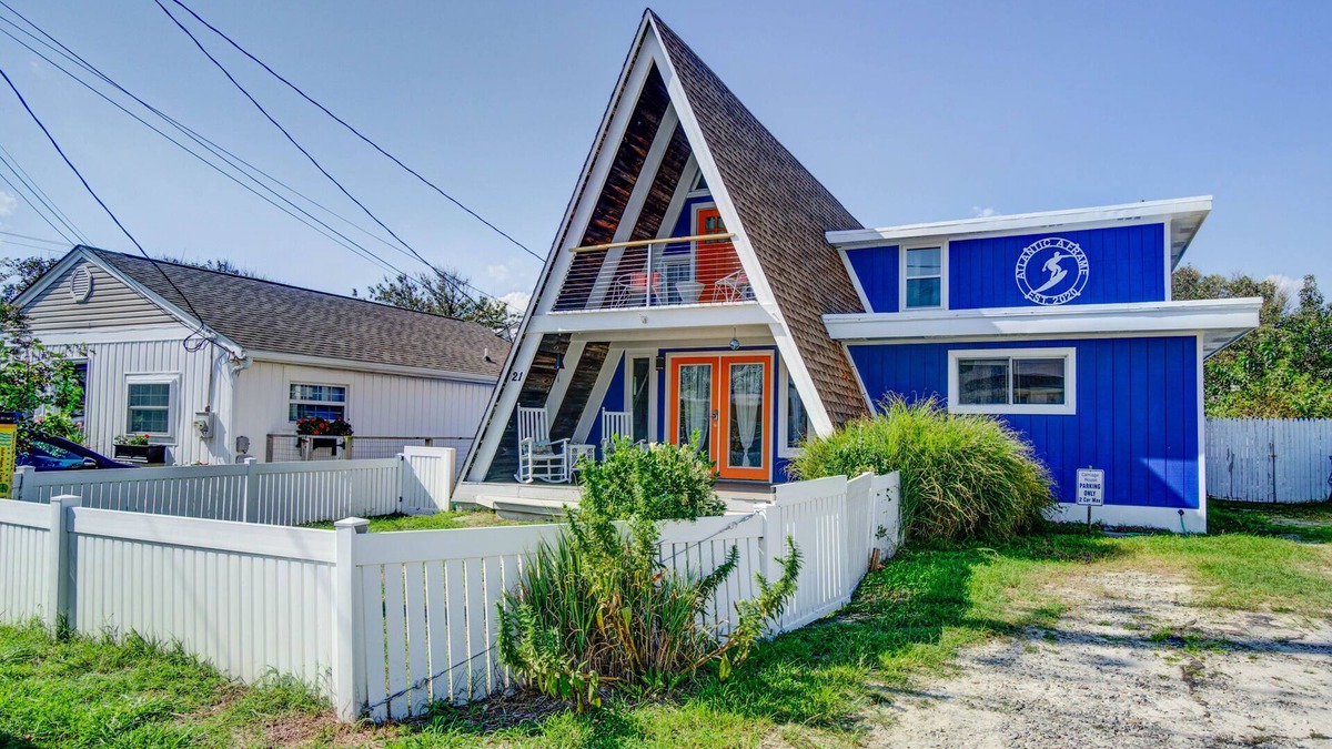 Rehoboth by the Sea House | Iconic A-Frame - Beach Block Dewey! Sleeps up to16! Walk Everywhere!