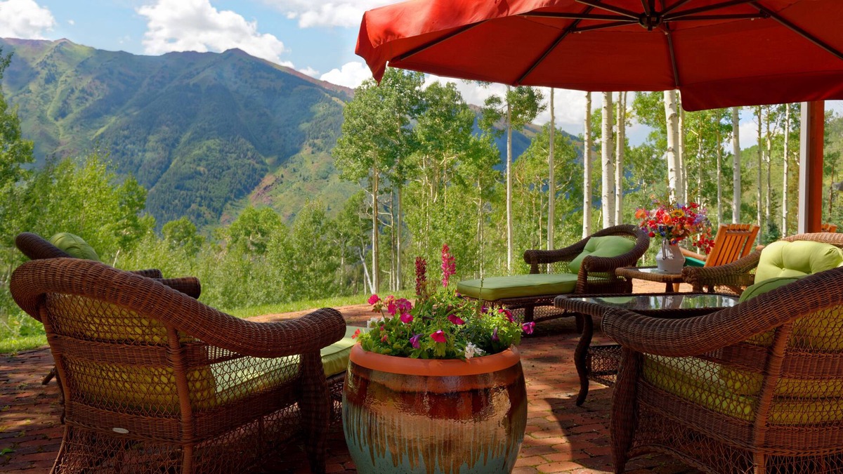 Aspen House | Iconic Aspen Mountain Retreat