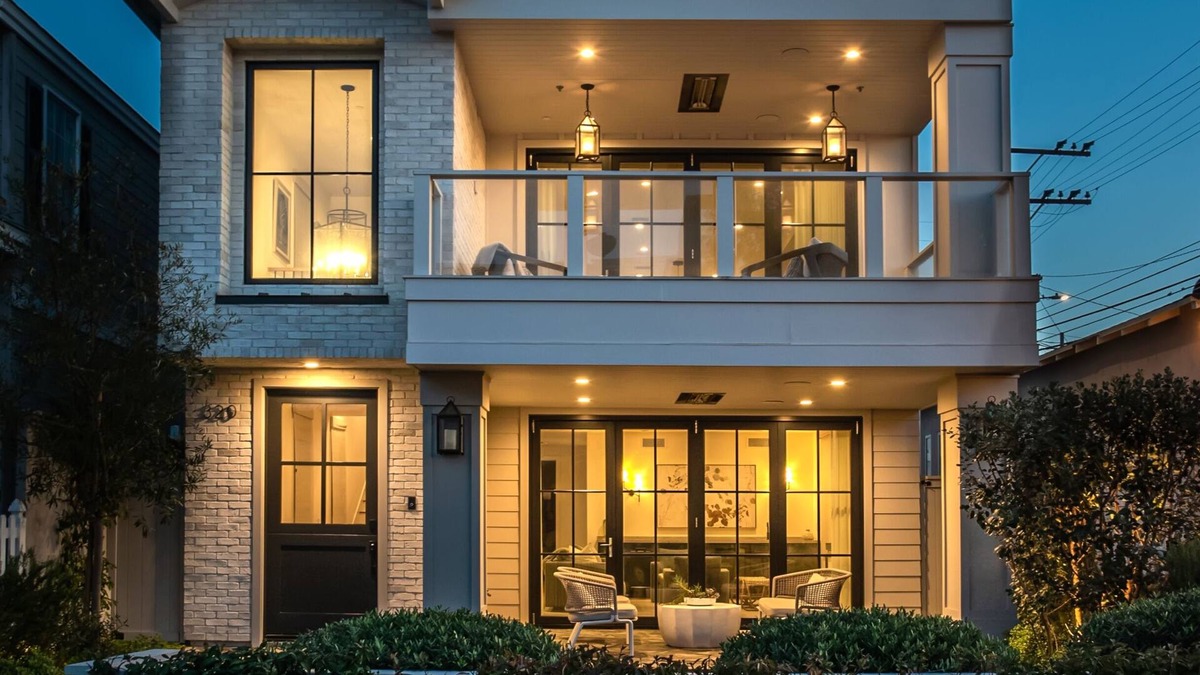 The Strand House | Iconic Modern S. MB Walk Street Ocean View Stunner