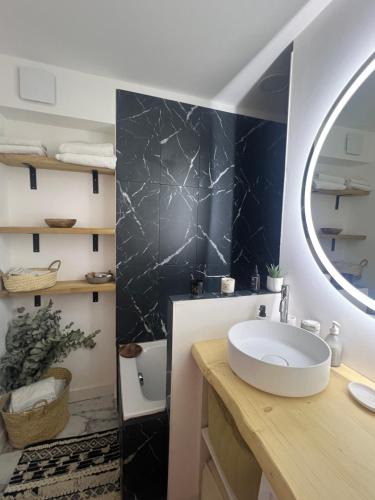 Jeux Apartment | Idéal Cosy Lumineux Central calme Fonctionnel & Beau