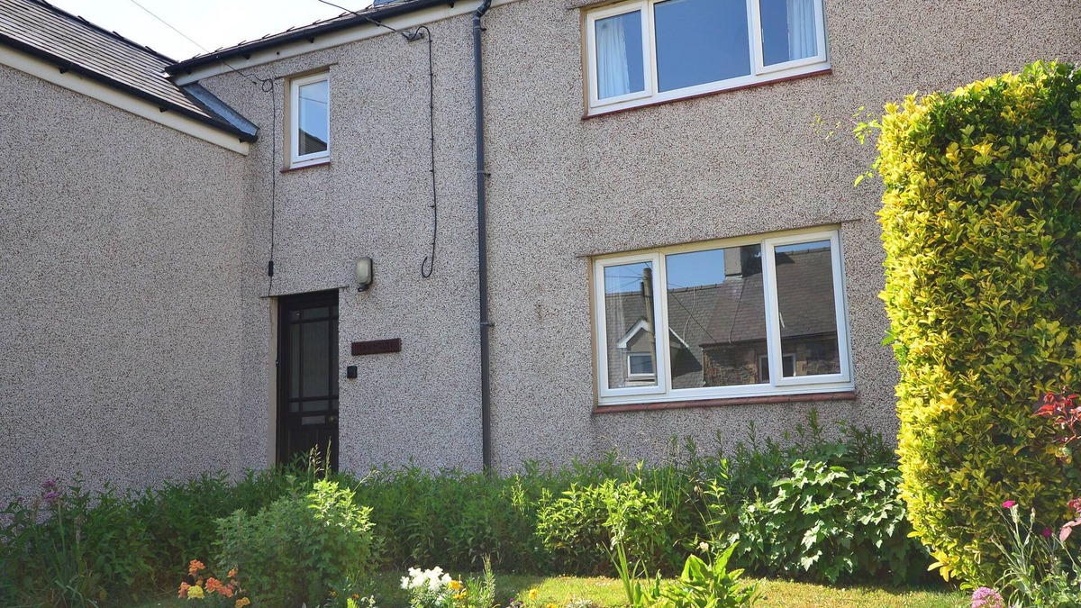 Newborough Cottage | IDAN HOUSE, family friendly, character holiday cottage in Newborough