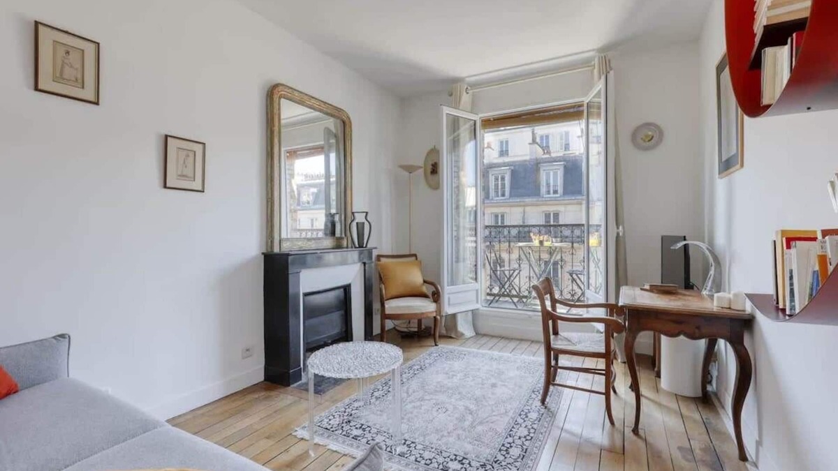 5th Arrondissement Apartment | Ideal 1 Bd Flat with Balcony - Paris 05