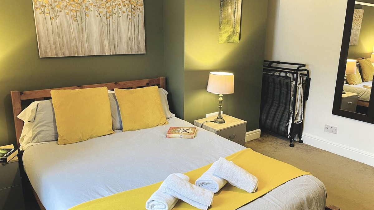 Widnes House | Ideal 2 bed pay-as-you-stay home in Widnes