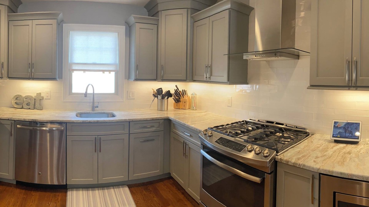 Elmwood Park Apartment | Ideal 3-bed/ 2 BA unit close to NYC with WiFi, AC, Outdoor Gas Grill, Fire Pit!