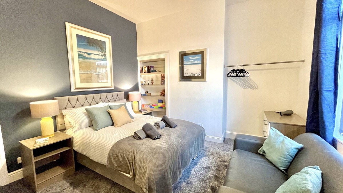 Preston House | Ideal 4 Bed Stay-Away-Home in Preston
