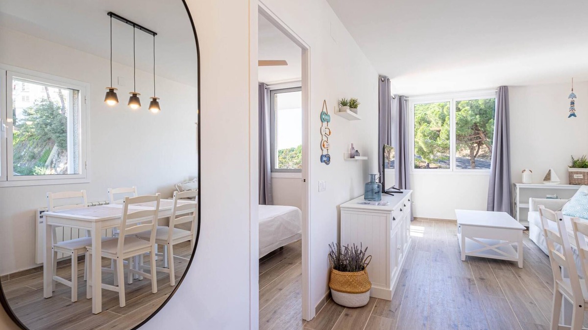 Sant Pol De Mar Apartment | Ideal apartment for couples 100m beach