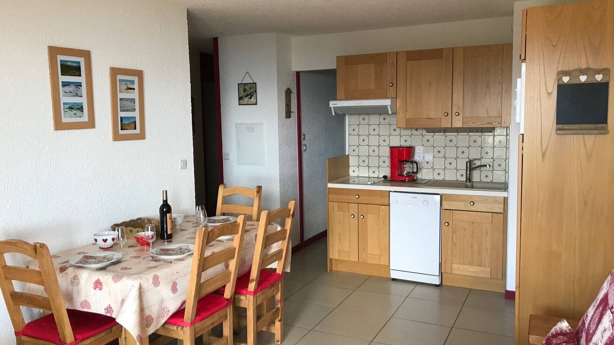 Les Saisies Apartment | Ideal apartment for 4 people, 100 m from the slopes, close to shops