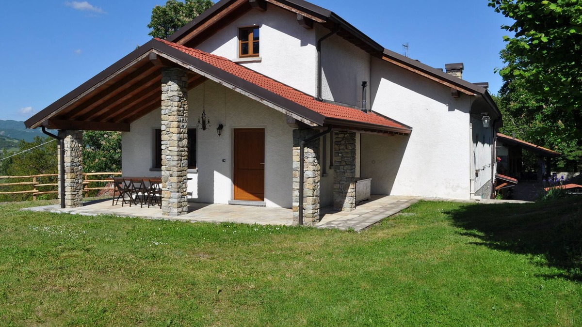 Albareto Bed & Breakfast | Ideal B&B for relaxing families and groups of hikers and cyclists.