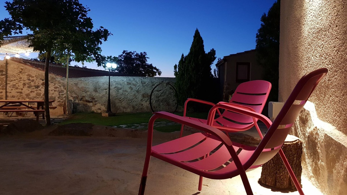 Segovia House | Ideal Familias 7 Dormitorios Jardin bbc Wifi 55 min de Madrid y 8 min de Segovia