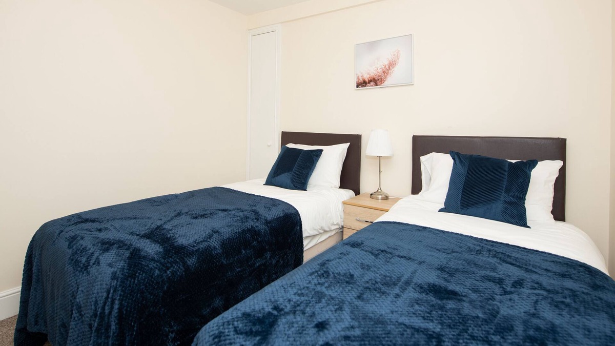 Southampton Apartment | Ideal Flat for a family of 4 near City Centre