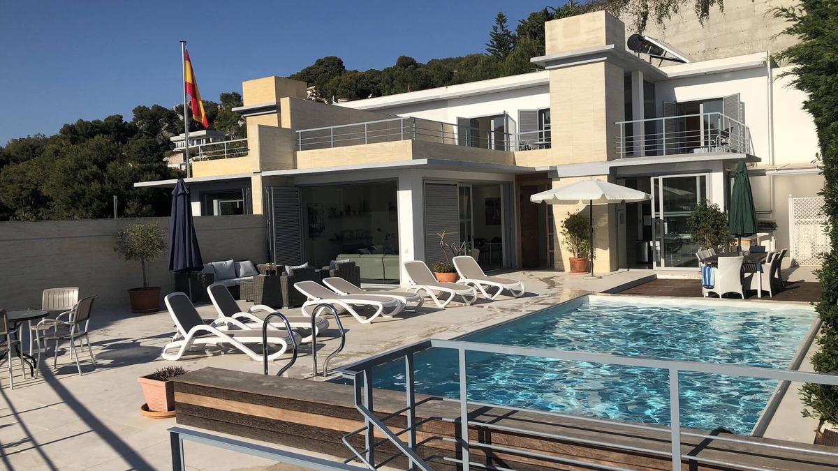 Almunecar Villa | Ideal for families & groups, amazing views, very near beach!