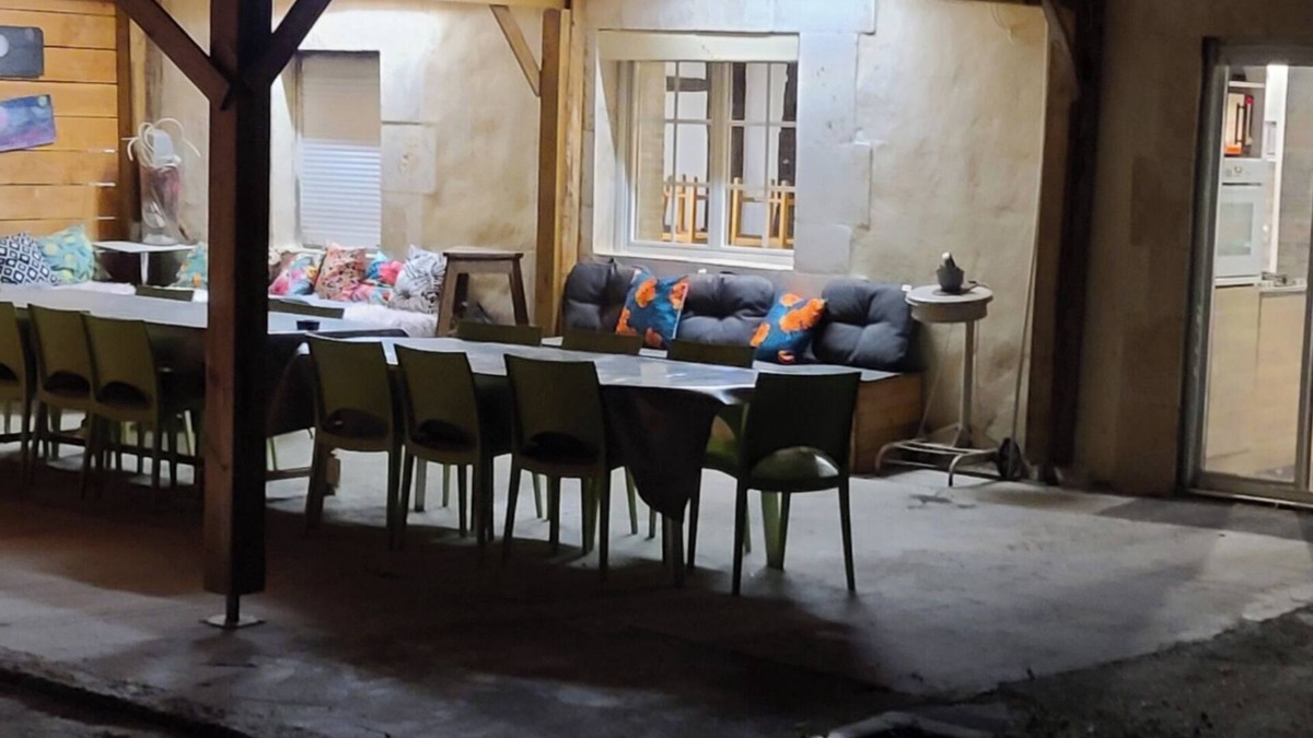 Quiers-sur-Bezonde House | Ideal for friends or family