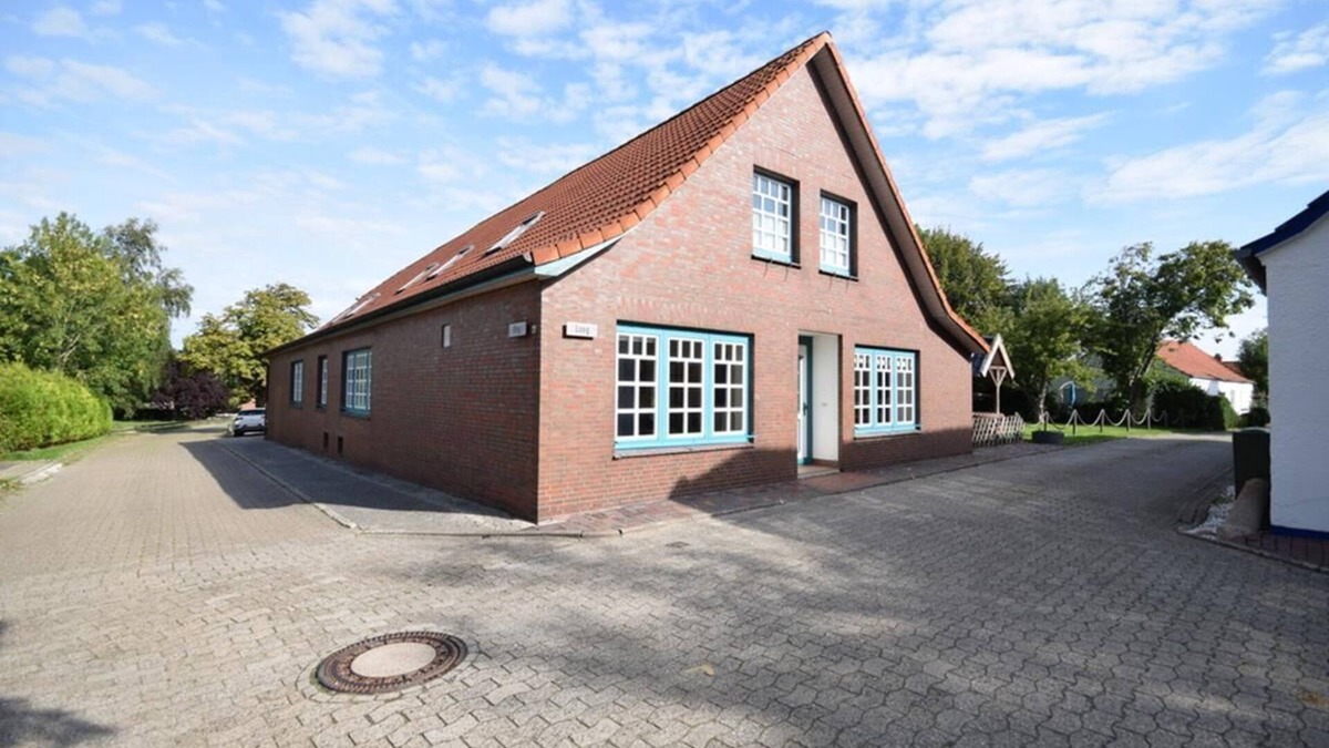 Wiarden Apartment | Ideal for large groups and family reunions Linen and towels included