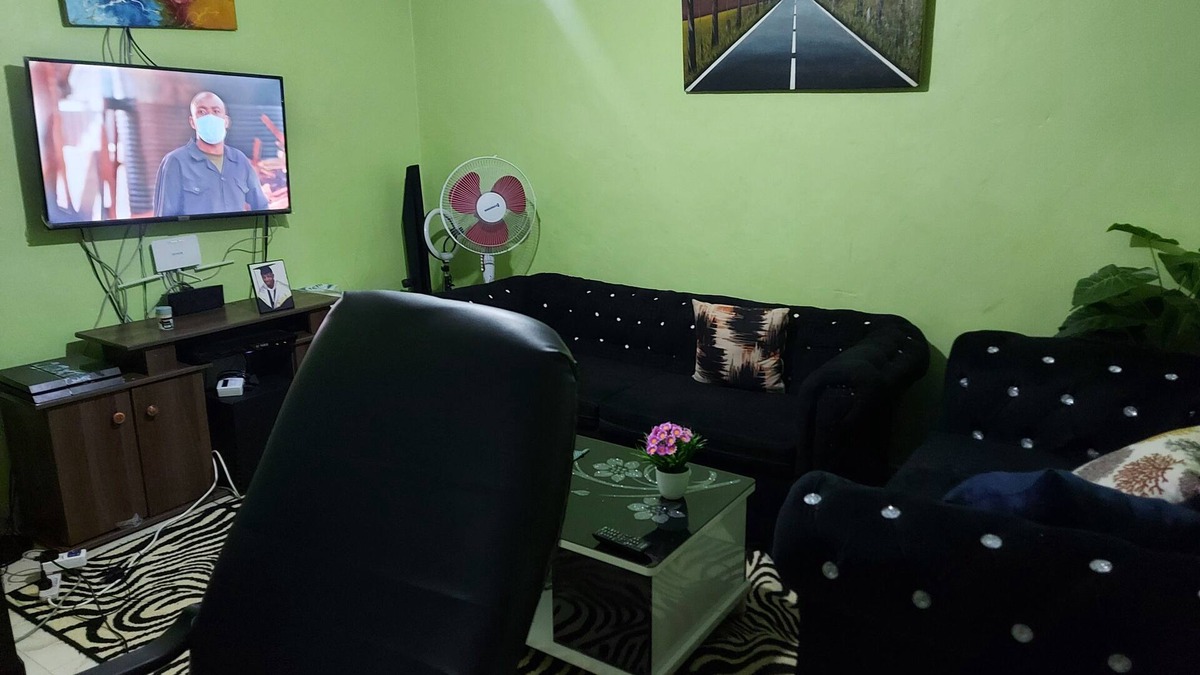 Nakuru Bed & Breakfast | Ideal Get-Away in Nakuru with serene environment.