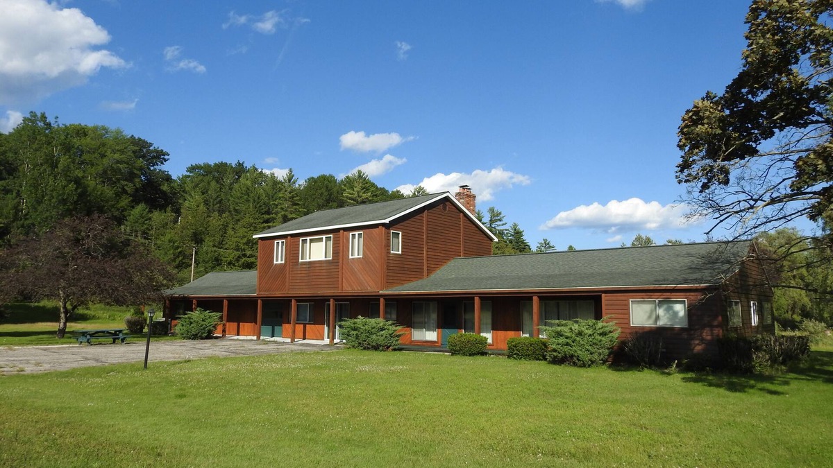 East Tawas House | Ideal getaway for nature lovers!