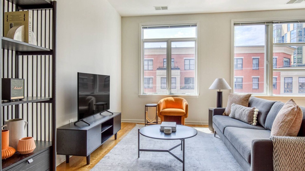 The Heights Apartment | Ideal Hoboken 2BR w/ Gym, W/D & Elevator, near Waterfront, by Blueground