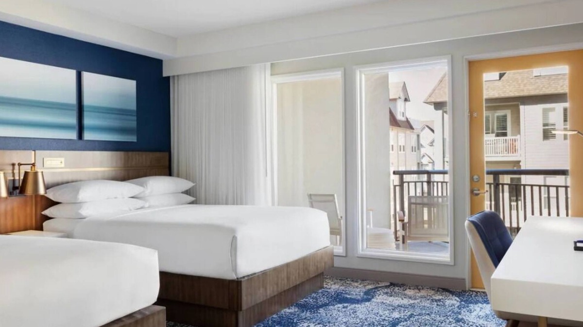 Northeast Virginia Beach Hotel | Ideal Location! Onsite Pool, Minutes to First Landing State Park