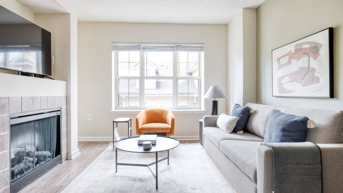 North Bethesda Apartment | Ideal North Bethesda 1BR w/W/D, Pool & Gym, nr Metro, by Blueground