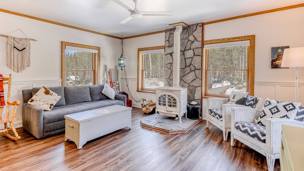 Soda Springs Condo | Ideal Ski Getaway Steps from the Slopes W/ Wood Stove, Free WiFi & Full Kitchen!