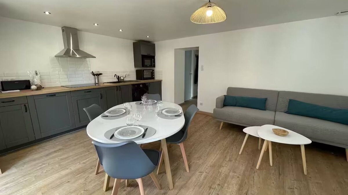 Celles-sur-Plaine Apartment | Ideally located on the greenway