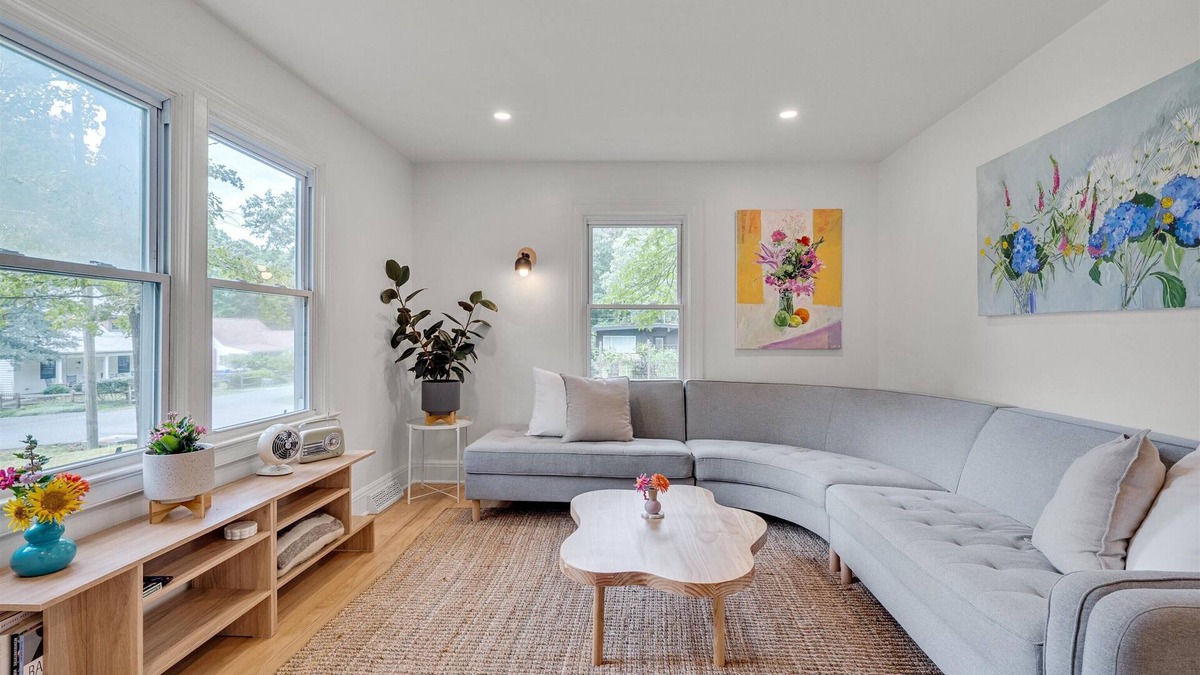 Carrboro Cottage | Ideally Located Modern Sanctuary - Brand New!