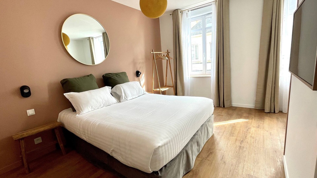 Cholet Apartment | Ideally located, quiet, sunny, new, air-conditioned and equipped apartment
