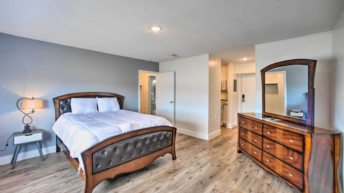 Gadsden Apartment | Ideally Located Studio w/Off-Street Parking!