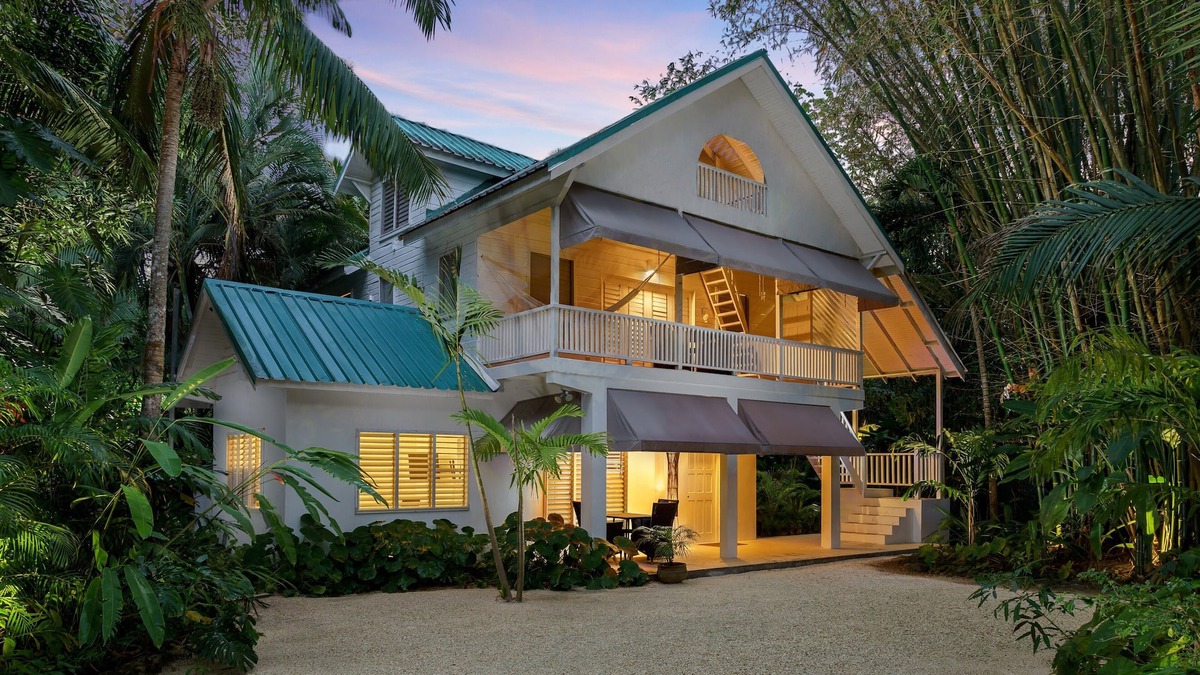 Negril Hotel | Idle Awhile Beach Negril, Upper White House Suite
