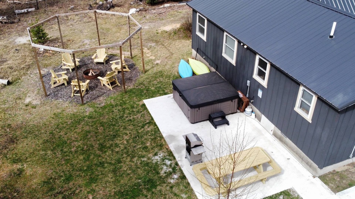Idlewild Cabin | Idle-in-the-Wild Secluded Cabin-Wi-Fi, Hot Tub
