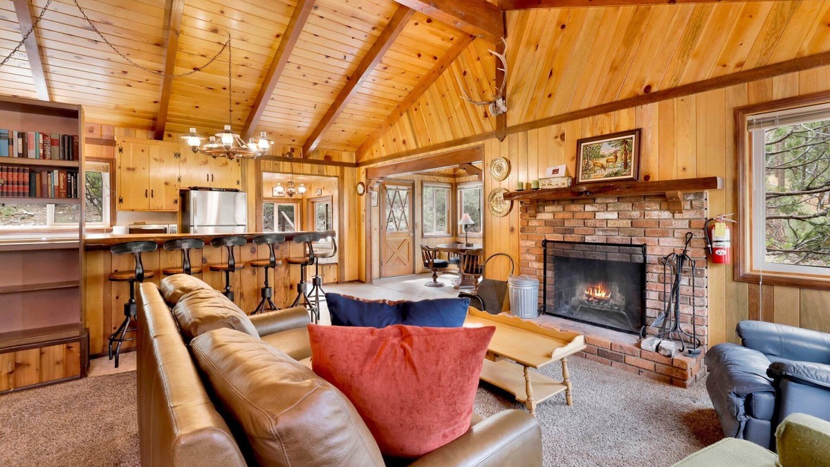 Fawnskin Cabin | Idle Ours Cabin ~ Rustic and Cozy Cabin with Fireplace & Private BBQ - Walk to Big Bear Lake