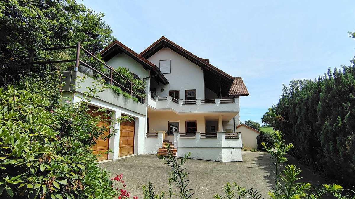 Bodnegg Apartment | Idyll near Allgäu and Lake Constance