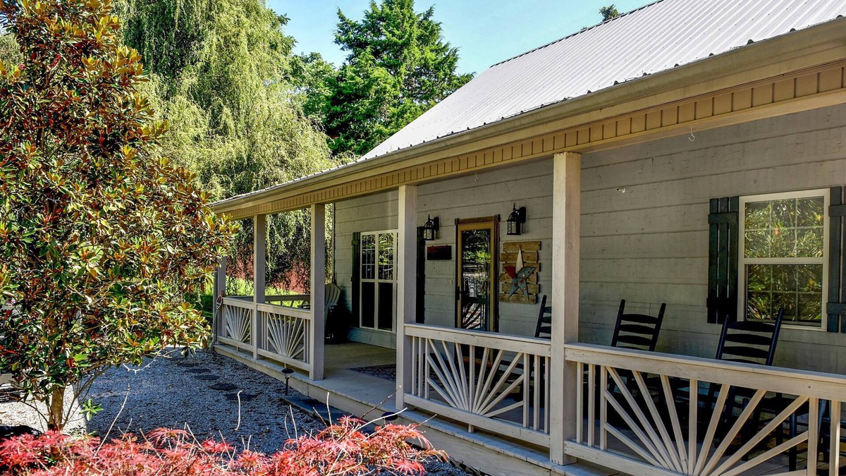 Byrdstown Cabin | Idyllic Byrdstown Cabin ~ 3 Mi to Dale Hollow Lake