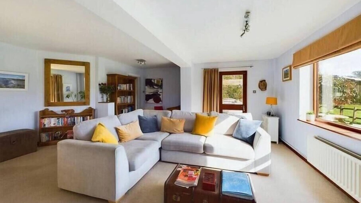 Westcott House | Idyllic Devon Haven: 3BR Bungalow by Moors/Beaches