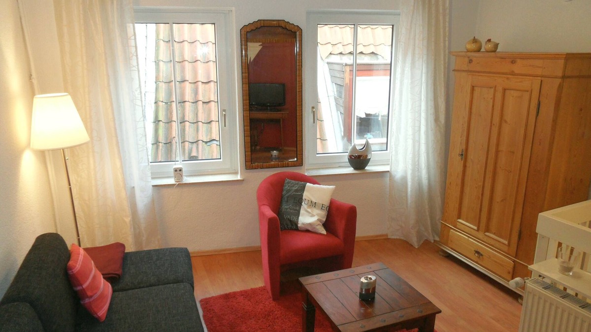 Lubeck City Centre House | Idyllic gangway on the Lübeck old town island